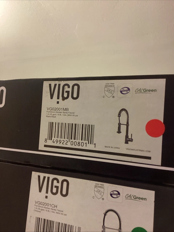 Grifo de cocina pulverizador extraíble Vigo Edison VG02001MB Foto 1 de 1