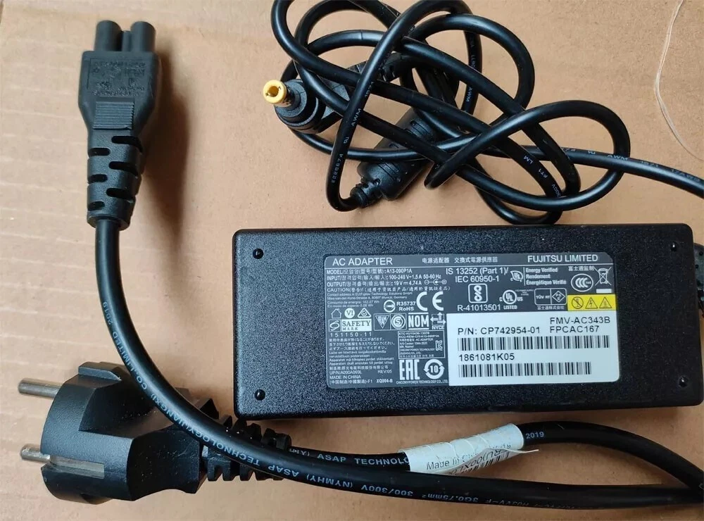 Netzteil Für Toshiba Satellite Pro S500-14T Laptop – 15V, 5A, Inkl. Passendem Stecker