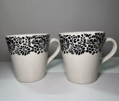 Juego de 2 tazas de té de café vintage hechas en Portugal tazas de flores florales blancas negras Foto 1 de 4