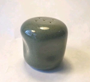Russel Wright by ONEIDA Salt/Pepper Shaker, Seafoam Green - Picture 1 of 4