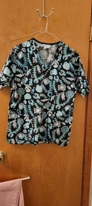 Womans Scrubs - Picture 1 of 3