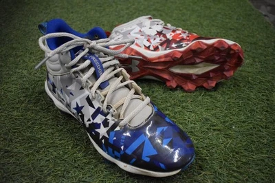 Under Armour 3026346-100 Baseball Softball Cleats Size 5.5Y Red/White/Blue - Image 1 of 2
