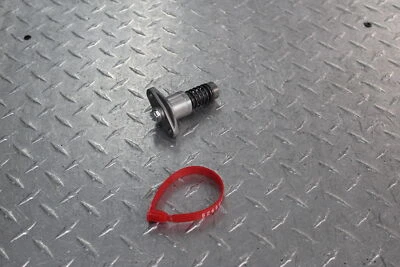 НАТЯЖИТЕЛЬ РАСПРЕДЕЛИТЕЛЬНОГО ВАЛА РАСПРЕДЕЛИТЕЛЬНОГО ВАЛА 2016 YAMAHA FZ07 - Изображение 1 из 4