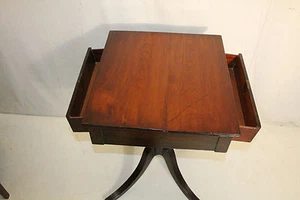 Antique Federal Cherry Side End Table with Two Drawers, 19th C. American made !! - Picture 1 of 12