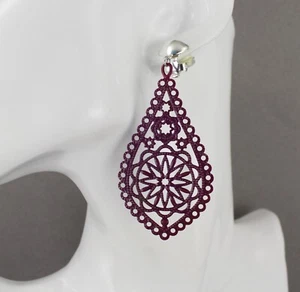 Burgunderrot Clip On Ohrringe Filigran Träne Anhänger Clips Leicht 3 1/8" - Bild 1 von 8