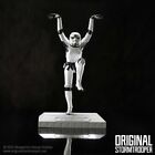 "Crane Kick" Stormtrooper Licensed Sci-Fi Figurine H20.5cm Nemesis Now