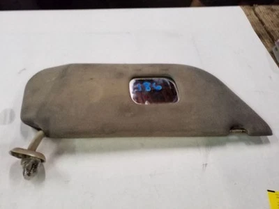 Parasol derecho pasajero bronceado | Se adapta a Ford F250 F350 2005-2007 Foto 1 de 4