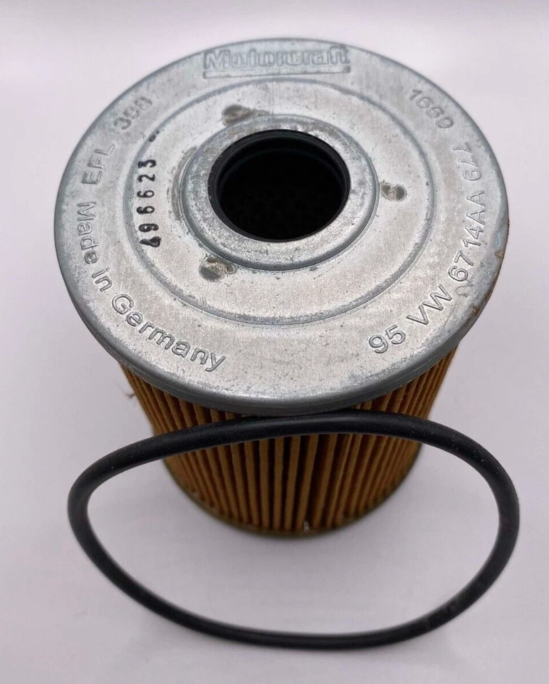 Ford Galaxy 94 - 00 Oil Filter Cartridge & Seal - 1669779 / 95VW-6714-AA - Image 1 of 1