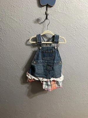 Niñas 18 Meses Azul Jean Baberos Chaps con Material en la Parte Inferior Foto 1 de 4