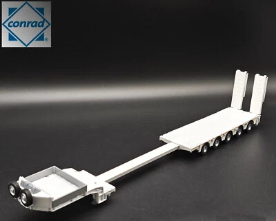 Conrad Modell - 5achs DOLL Semitieflader mit Auffahrrampen in weiß - 98027/05 - Bild 1 von 2