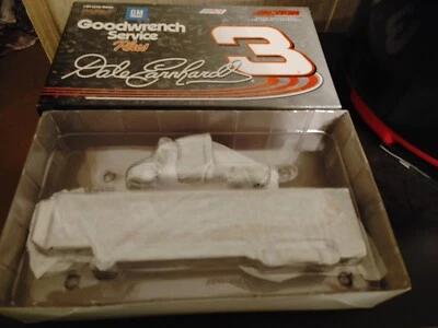 2001 Dale Earnhardt #3 GM Goodwrench Service Plus Kenworth T2000 Hauler Limited - Image 1 of 4