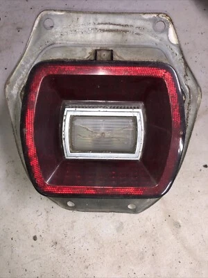 Ford Falcon 1968 1969 1970 luz trasera SAE TSDBR 68FN Foto 1 de 4
