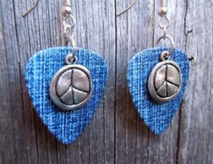 Orecchini Plettro Chitarra Charm Effetto Martellato Segno di Pace - Scegli il Tuo Colore - Foto 1 di 10