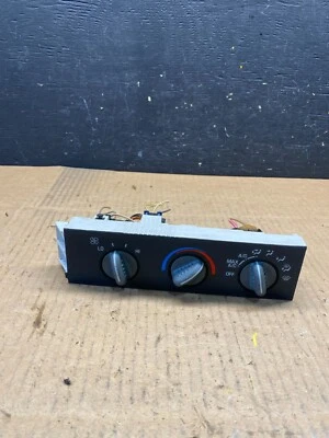 GMC Chevrolet Express 1500 2001-2007 control de clima aire acondicionado N5095 DG Foto 1 de 4
