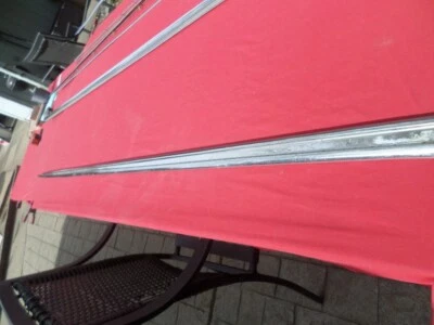 1959 Chevrolet Bel Air 4 Door Sedan used Quarter Molding Fits LH or RH Foto 1 de 4