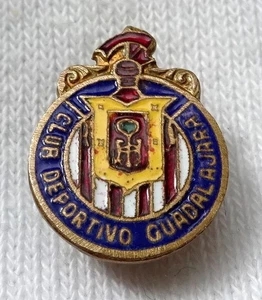 antique Club Deportivo GUADALAJARA Mexico PIN Badge Fútbol SOCCER Football - Picture 1 of 3