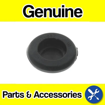 Genuine Volvo V70, XC70, XC40, EX40 Front Door Window Lift Plug (Round) - Image 1 of 4