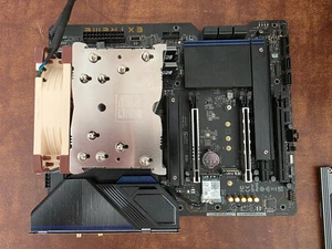 ASRock Mainboard, Intel CPU, Patriot Speicher, Noctua Luftkühler - Bild 1 von 11