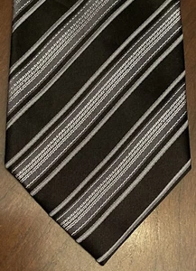 Van Heusen Black Gray Hand Made 95.2% Silk 4.8% Polyester Men’s Neck Tie China - Picture 1 of 9