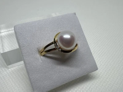 Anillo vintage de oro amarillo de 18 quilates 750 perlas de 8,5 mm 0,015 Tcw diamantes tamaño 6,75 3,56 g Foto 1 de 4