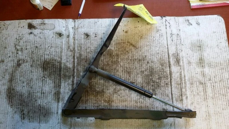 Bisagra de capó derecho pasajero compatible con 93-97 CONCORDE 17525 Foto 1 de 1