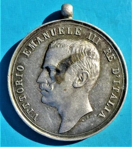 ITALIA VITORIO EMANUELE III REY DE ITALIA Medalla de Plata.!!!¡! - Imagen 1 de 7