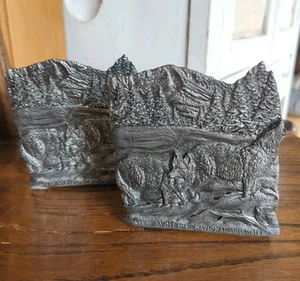 Paar 2 Buchstützen gemarkt grau Wolf 1992 National Wildlife schwer Zinn Metall - Bild 1 von 13