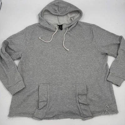 Pullover con Capucha Gris Torrid para Mujer Dobladillo Envejecido Bolsillo Canguro Talla Grande 3 Foto 1 de 4