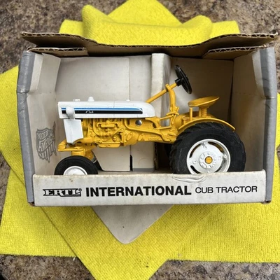 ERTL International Cub 1964-1976 Diecast Tractor 1:16 Scale 🔥🔥 - Image 1 of 4
