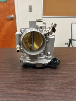 carrocería del acelerador Chevrolet Sonic 2012-2018 Cruze 2011-2015 Trax 2013-2020 Foto 1 de 4