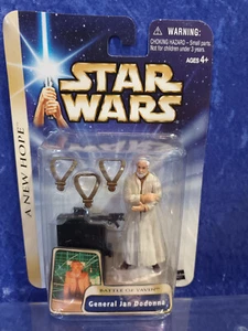 Star Wars Saga ANH 2004 MOC General Jan Dodonna Battle Of Yavin - Picture 1 of 3