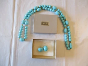 Avon Turquesa Color Impresiones Cuentas Collar Botón Pierced Pendientes Plástico - Imagen 1 de 5
