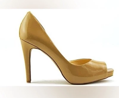 Tacones altos Saks Fifth Avenue Robyn charol camel talla 10 Foto 1 de 4