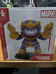 ✨Thanos w/ Infinity Gauntlet Gentle Giant LTD 3000 w/COA Diamond Select Statue - Picture 1 of 4