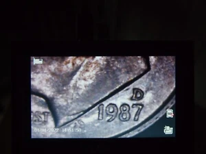 Roosevelt Dime 1987-D ERROR Rotated MM Very Close To Head - Bild 1 von 3