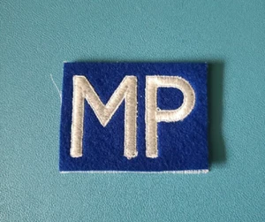 WW-1-WW-2 MP-Parche de Fieltro de la Policía Militar-Bordado Marino/Blanco Súper Estado* - Imagen 1 de 3