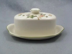 Marks & Spencer Autumn Leaves Butter-/Käseschale  - Bild 1 von 1