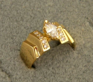 Damen Frauen Gelbgold plattiert Bandring klar Marquise 10 rund CZ Größe 9 - Bild 1 von 3