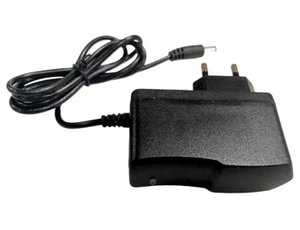 Akku Ladegerät 8,4V 1A DC für Massage Guns Modellbau Taschenlampen Kameras - Picture 1 of 2