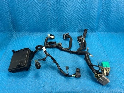 Arnés de cableado compartimento motor Ford Transit 150 AWD 3,5 L con caja de fusibles 2020 OEM Foto 1 de 4