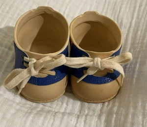Zapatos de muñeca CHUNKY azul vintage repollo parche niños línea de diseñador - Imagen 1 de 3