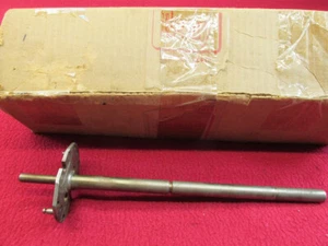 NOS 1937-1948 PONTIAC P/6 DISTRIBUTOR MAIN SHAFT STREAMLINER TORPEDO SPECIAL ALL - Picture 1 of 11