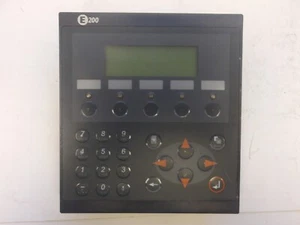 BEIJER P/N: E200-02800F INTERFAZ DE OPERADOR 24V DC LCD CONTRASTE 150MA - Imagen 1 de 3