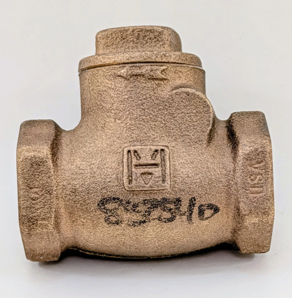 Bronze Check Valve 3/4" NPT - Image 1 of 2