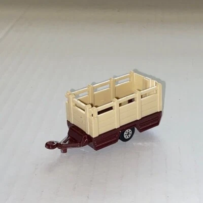 Maisto Cattle/Livestock Trailer Tan/Brown 3" Long 1/64 Scale - Image 1 of 4