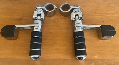 Par de Pedales Ajustables para Motocicleta Kuryakyn Pasajero Moto Reposapiés Foto 1 de 4