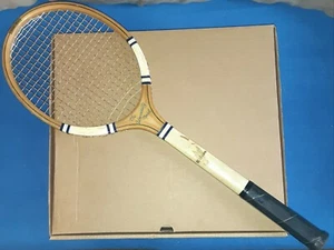 Wilson Strata Bow The university model P-T used has scratches scuffs Etc.. - Picture 1 of 6