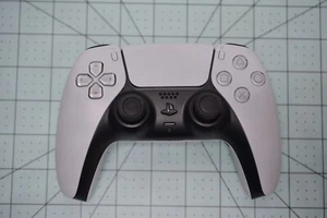 Sony PlayStation 5 PS5 DualSense Wireless Controller White CFI-ZCT1W - Tested - Picture 1 of 5
