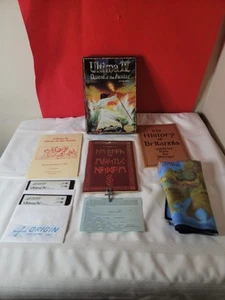 Ultima IV 4 Quest of the Avatar Commodore 64 big box with cloth map - Picture 1 of 14