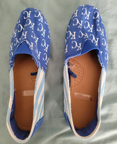 KANSAS CITY ROYALS TEAM BEANS MLB SHOES WOMEN'S SIZE L FITS 8.5 Cover